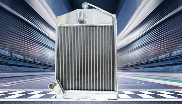 Aluminiumkylare för Ford-traktorer, 2-radig design, hållbar konstruktion, optimerad kylning