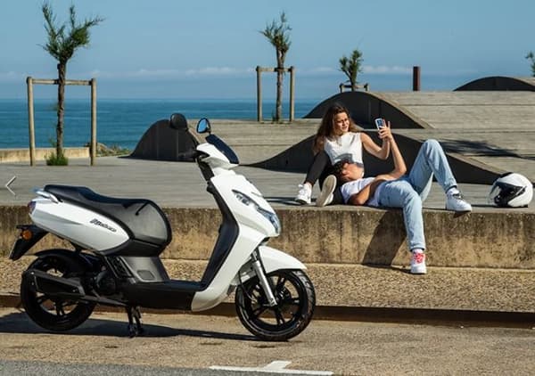 KARDOSSET KLÄDSET x7 KÅPA SIDO STÄNKSKYDD PEUGEOT KISBEE 50 11-24