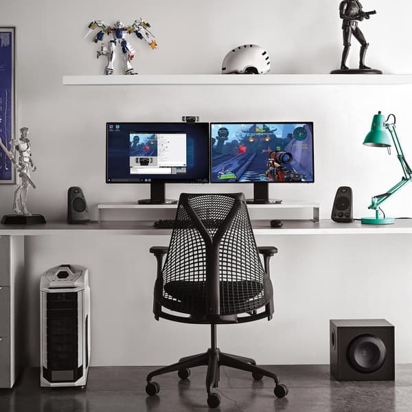 Logitech Z625 surround-kaiutin