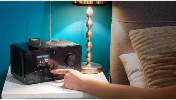Krüger&Matz KM0816 - DAB+, internet og FM-radio med Bluetooth-forbindelse