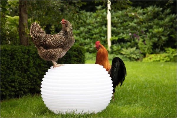 The.Pouf - Flerfärgad puff/sidobord & Bluetooth-högtalare