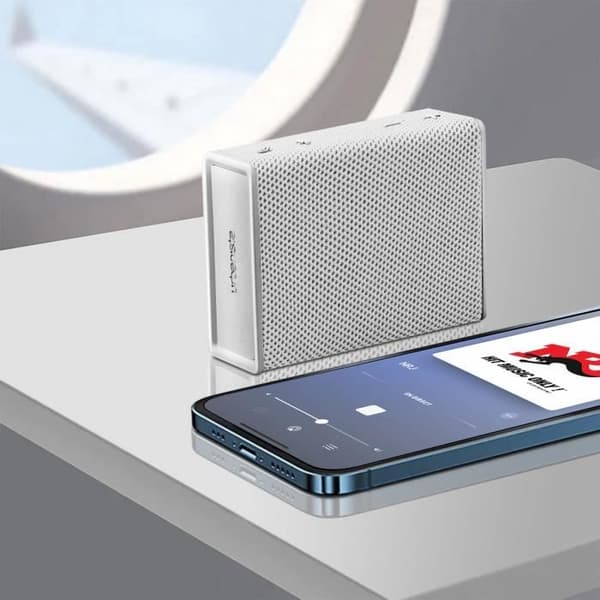 Kompakt Bluetooth-högtalare Certifierad IPX5 5H batteritid Urbanista Sydney vit
