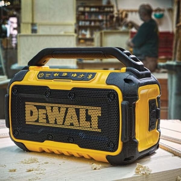 Bluetooth-högtalare - DEWALT - DCR011-XJ - 2 högtalare 76 mm - Kompatibel med XR-batterier - USB-port