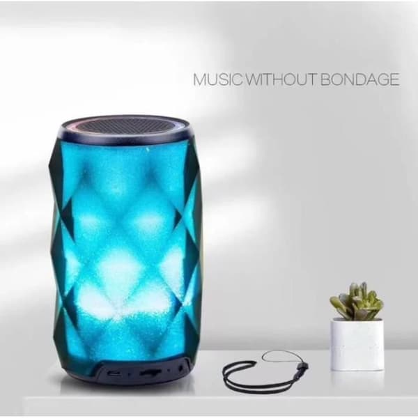 Färgglada ljus färg växlande kristall bluetooth högtalare färgglada ljus kort utomhus bekvämt mini ljud
