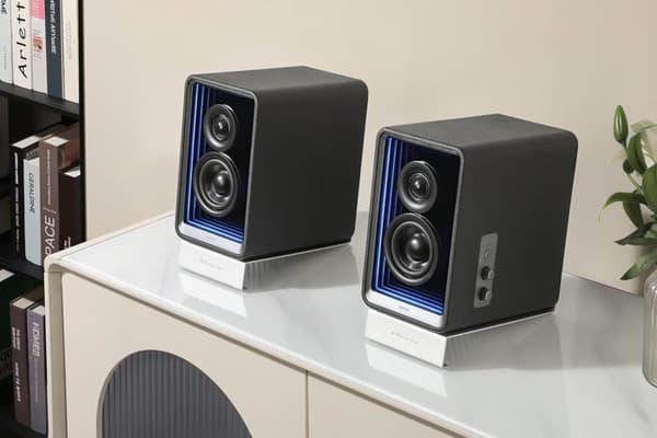 Monitorhögtalare - EDIFIER - QR65 - 70 W - Bluetooth 5.3 - RGB-ljuseffekter