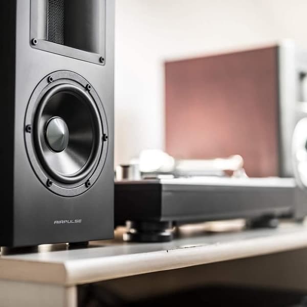 AIRPULSE A200 Stereohögtalare - svart/brun