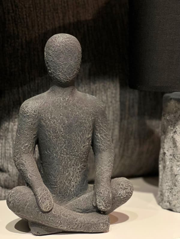 Figur Meditation Svart 28 cm