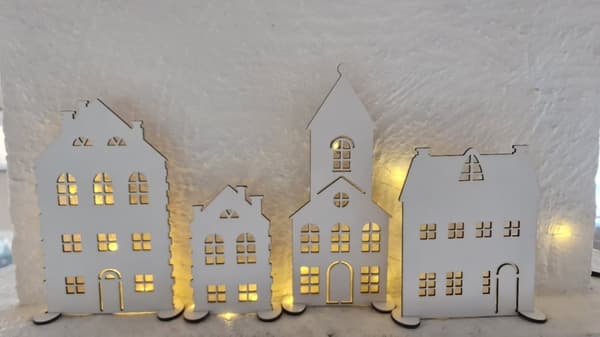 Set med 4 hus i vit MDF - Fristående möjlighet att måla själv - pyssel idé