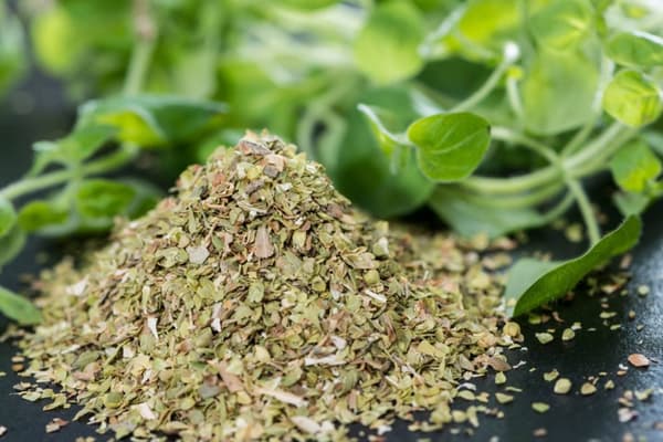 Torkad oregano 125g / Naturo