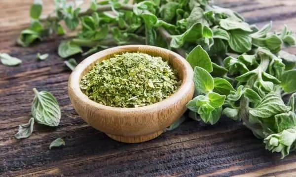 Torkad oregano 125g / Naturo