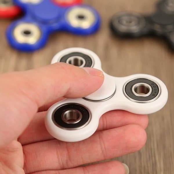 Fidget Spinner LTY - Tri-Spinner för barn eller vuxen - Ultrasnabba kullager - Vit