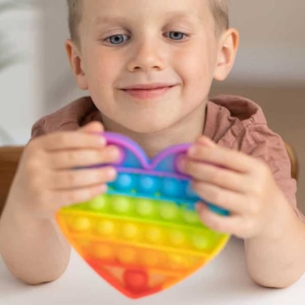 SHOP-STORY - POP IT HEART: The Multicolored Anti-Stress Bubble Game Back-to-School-fenomenet