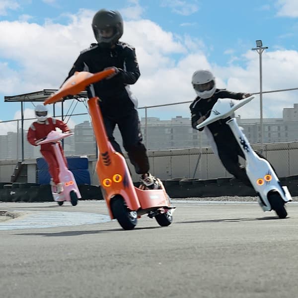 SONGZO BT1 11 tums elscooter 5600W elscooter för vuxna topphastighet 80 km/h 60V 30AH litiumbatteri