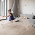 Miniatyrbild 7 av 11: Justerbar Montessori inomhusklätterställning för barn – Modulär klättertriangel för småbarn