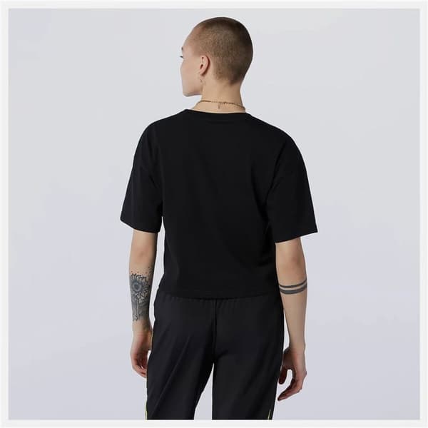 Kortærmet T-shirt til Kvinder New Balance Essentials Athletic Club Boxy Sort