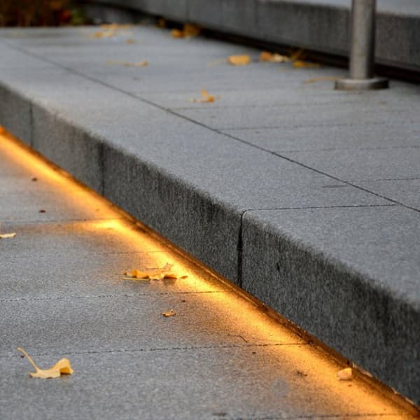 Lite bulb moments Smart Vattentålig LED-remsa 5M RGBW