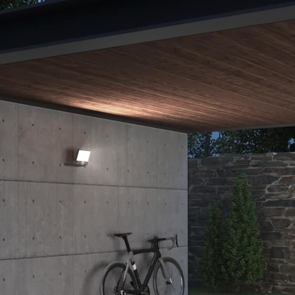 STEINEL XLED ONE Antracit utomhusstrålkastare - Integrerad LED - Aluminium och glas - 2550 lm - 3000 K