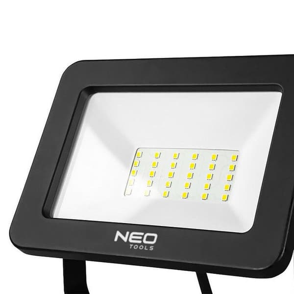 Dubbelprojektor på stativ NEO TOOLS 99-062 SMD 2x50W 9000LM