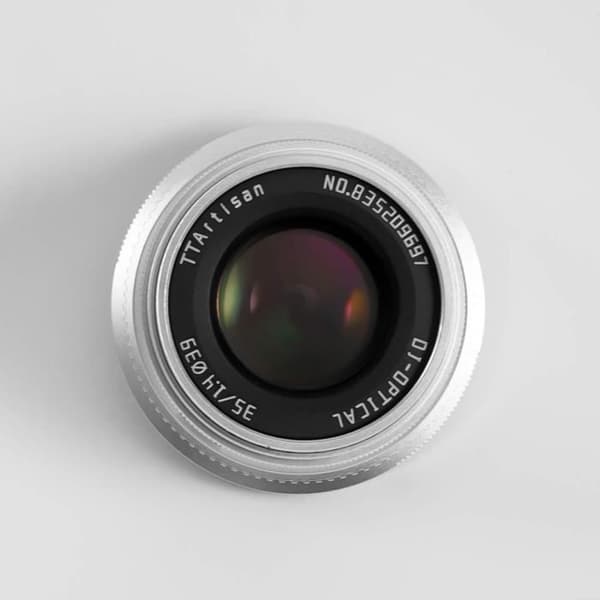 Objektiv TTArtisan F1.4 35 mm - Fuji X-fäste - Bländare F1.4 - Fokuseringsavstånd 0,28 m - Lätt 180 g