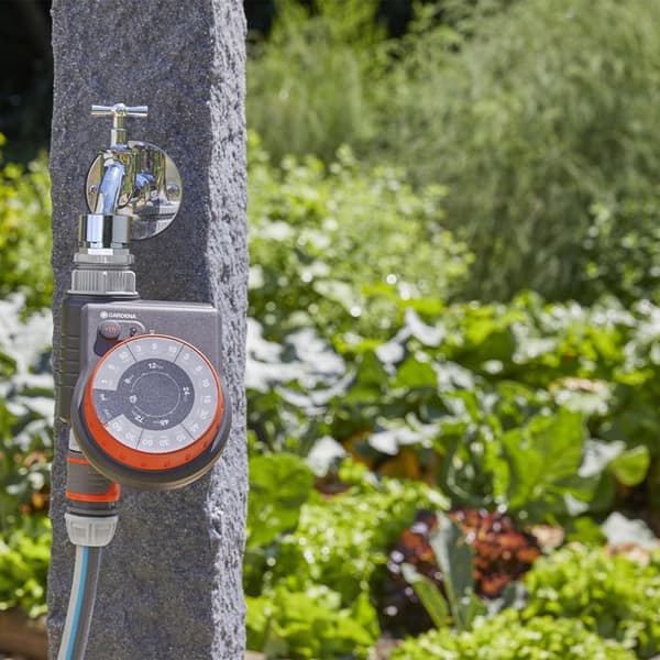 GARDENA Easy Water Timer – Drejeknap – 9V batteri medfølger ikke – Maks. tryk 12 bar – Vandtæt – (1887-20)
