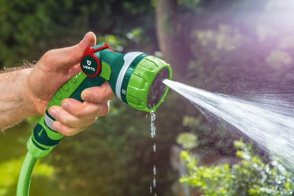 7-funktions pistolsprinkler med jævn strømregulering