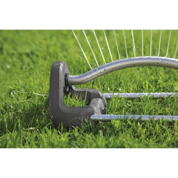Aqua S oscillerande sprinkler - GARDENA - Yta 220m² - Räckvidd max 17m - UV- och frostbeständig - 5 års garanti