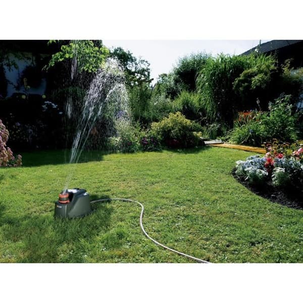 AquaContour Comfort ytsprinkler - GARDENA - Upp till 380 m² - Tryck 10,5 bar max - 5 års garanti