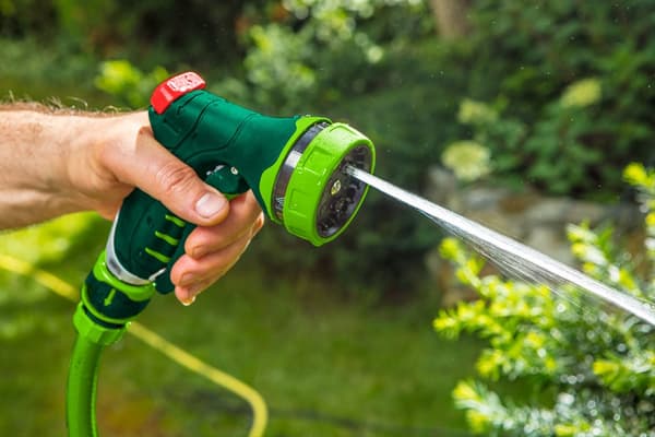 7-toimintoinen pistoolin sprinkleri