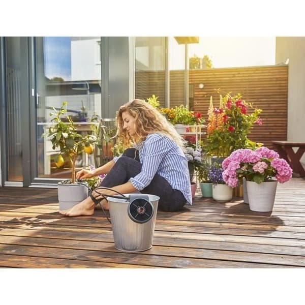 GARDENA AquaBloom - Solar automatisk vattningslösning för 20 plantor