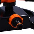 Miniatyrbild 3 av 4: JUSTERBART ROTERANDE VATTENSPRINKLER MED 3 ARMAR BRADAS BLACK LINE | VATTENSPRINKLERNS RÄCKVIDD UPP TILL 9,2 m | VATTENFÖRDELNING ÖVER ETT STORT OMRÅ