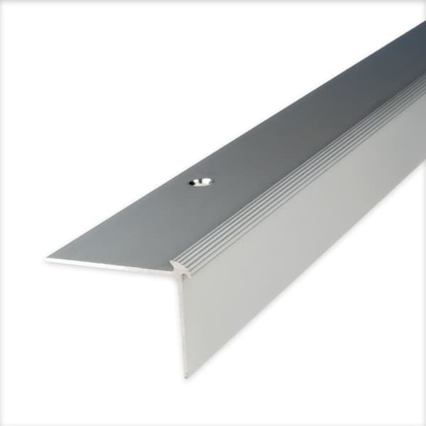 Trappsteg Alu anodiserad Silver L 40 mm H 30 mm Lång 2700 mm Att skruva 1 styck