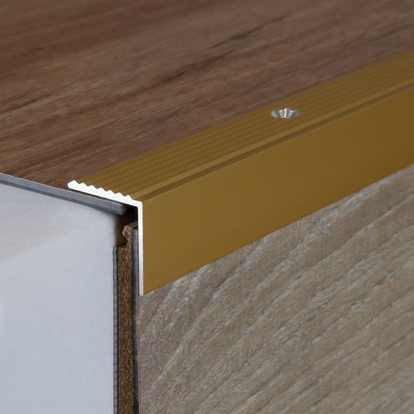 Nez av alu anodiser Guld l 20 mm H 20 mm Lång 1000mm Att skruva 1 styck