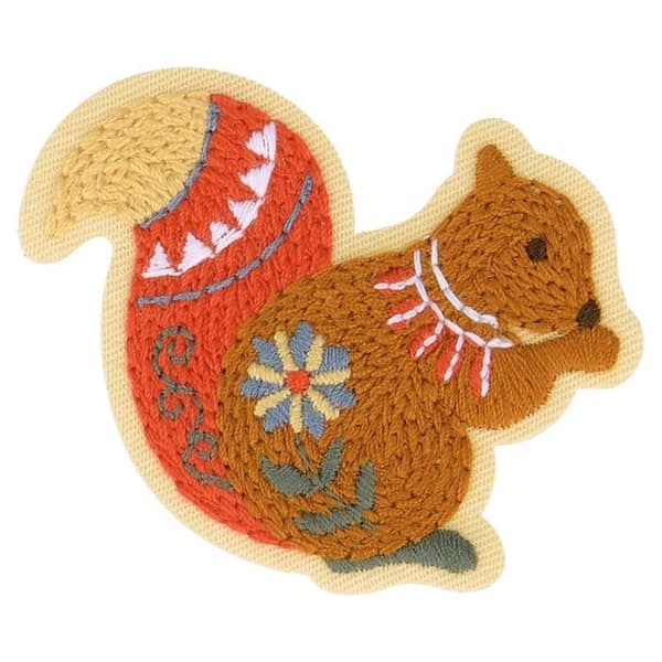 Ecusson - Nordisk Trädgård - Ekorre - 6cm x 4,5cm - Värmeöverföring - Lätt att applicera