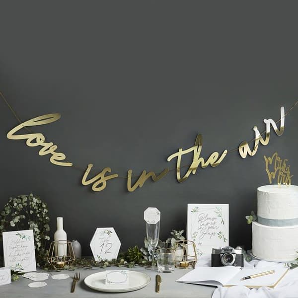 Green club - HBGG107 - Club Green Banner Love is in The Air, guld, 26,8 x 0,3 x 33,5 cm