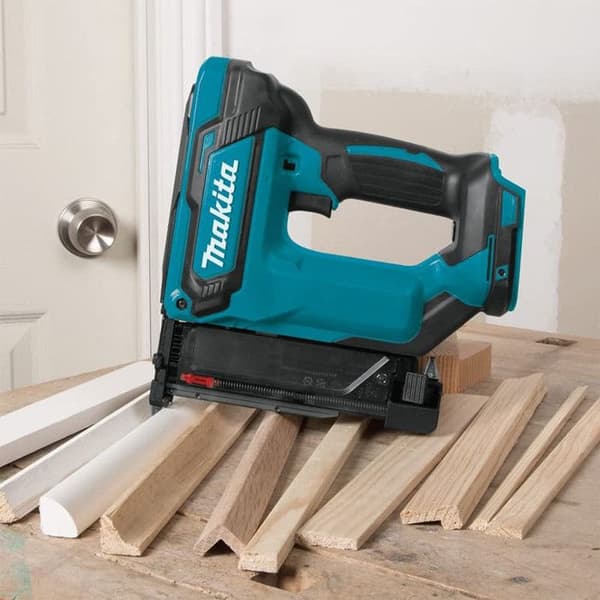 Slutnagelfräs 18V LXT 35 mm - MAKITA - Utan batteri och laddare - DPT353Z