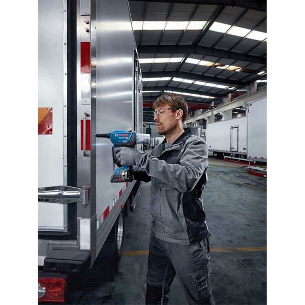 Bosch Professional Nitande Pistol Grg 18v-16 C L-boxx Silver