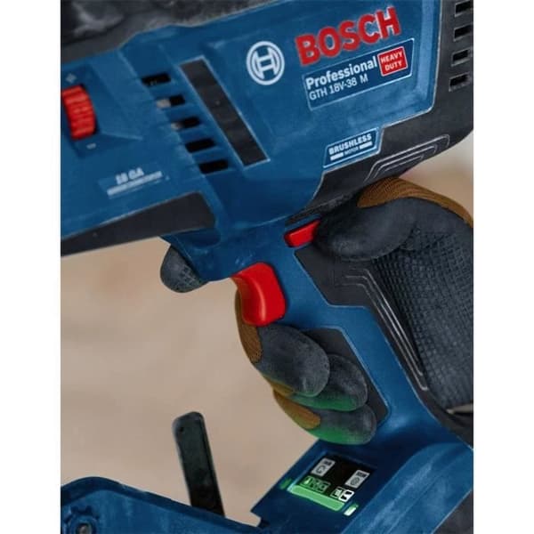 BOSCH GTH 18V-38 M häftapparat - Kraftfull kolfri häftapparat med mycket låg rekyl - Sladdlös och gasfri