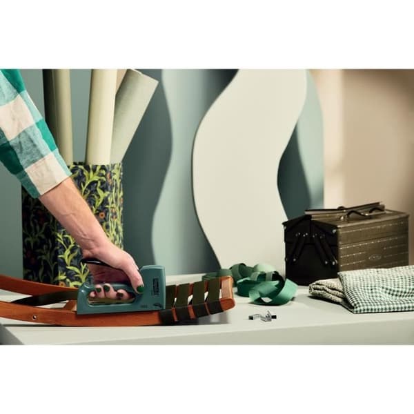 Vägghäftare - RAPID - R53 - 90% återvunnen plast - Ergonomisk - Svensktillverkad