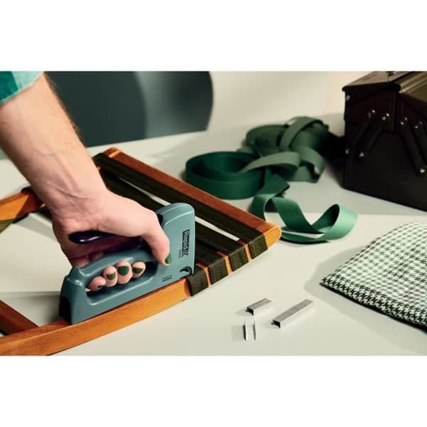 Vägghäftare - RAPID - R53 - 90% återvunnen plast - Ergonomisk - Svensktillverkad