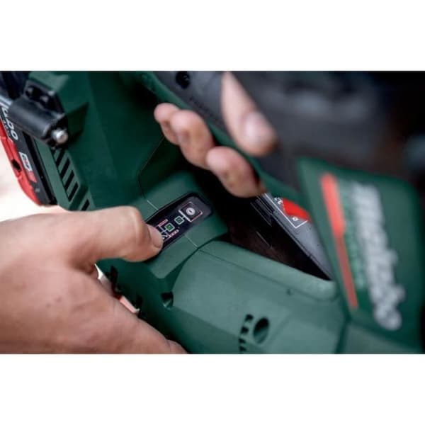 Akku-sømpistol - METABO - 18 V - NFR 18 LTX 90 BL - MetaBOX 340