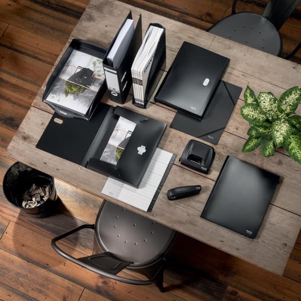 Häftapparat LEITZ recycle 30 ark svart