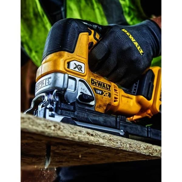 DeWALT DCS334N Sticksåg - Trådlös - 18V - 400W - Trä - 3800 varv/min