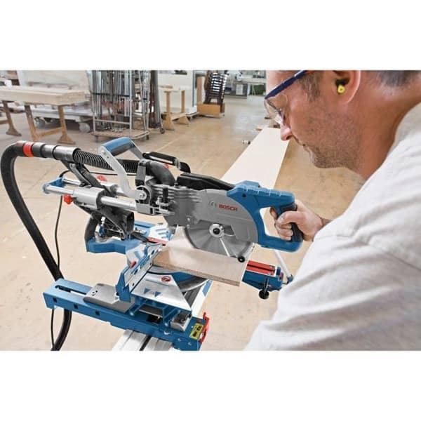 BOSCH PROFESSIONAL GCM 800 SJ radiell geringssåg - 216 mm - 1400 W - 70 mm - Blå