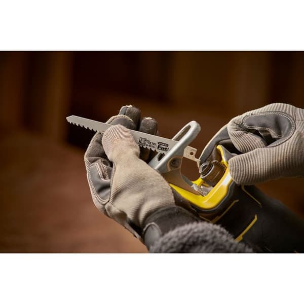 V20 borstlös litiumsabelsåg 18V - 2 batterier 2Ah STANLEY FATMAX - SFMCS310D2K-QW