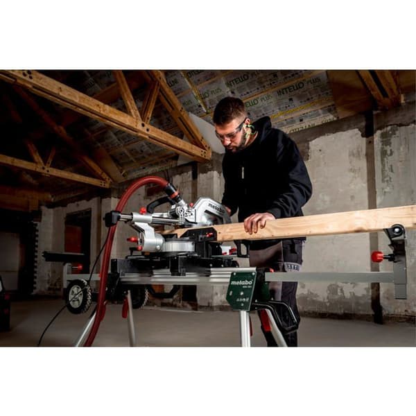 Metabo KGS 305 M Geringssåg med dragfunktion 2000 W (613305000)