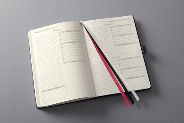 Sigel Conceptum - agenda 2023 - daglig planerare - tyska - odaterad - svart - inbunden