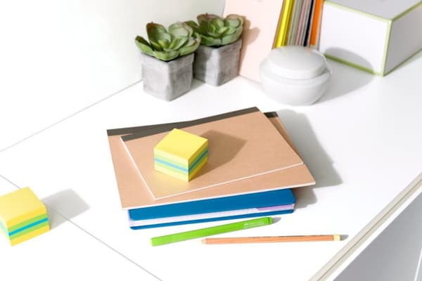 Post-it®-sedler, miniterning, neongul, grøn, blå, 51 x 51 mm, 400 ark/terning