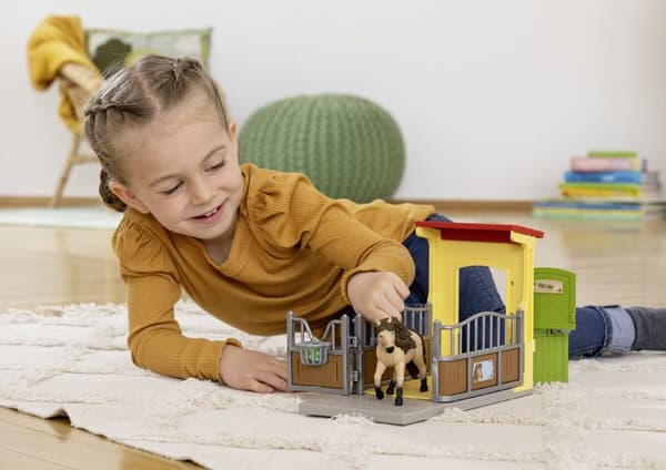 Ponnybox med Islandshäst Hingst Schleich