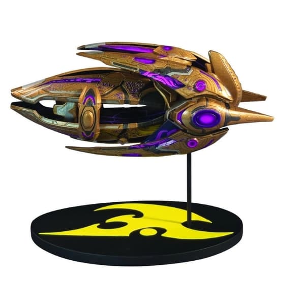 Blizzard StarCraft Limited Edition Golden Age Protoss Carrier Ship
