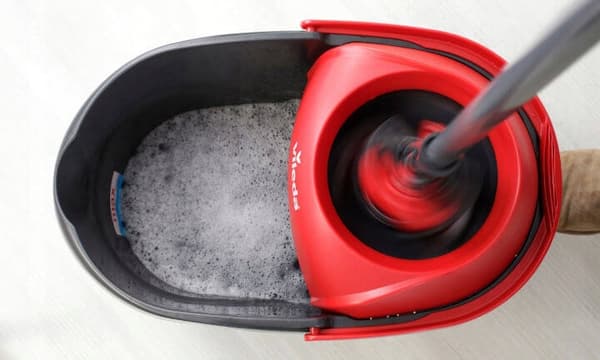 Vileda Ultramax Turbo BOX roterande plattmopp med hink